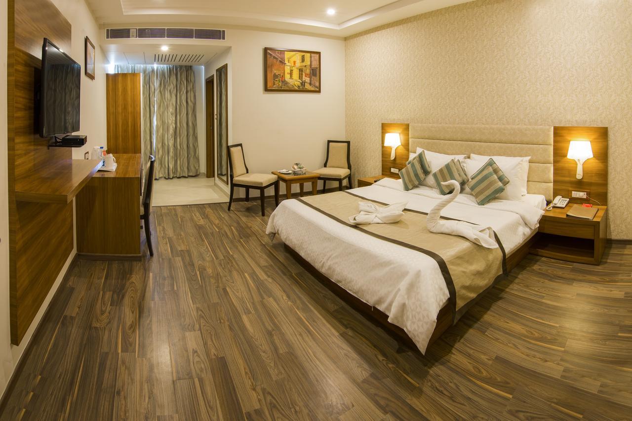 The India Benares Otel Dış mekan fotoğraf